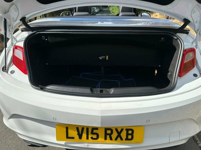 Vauxhall Cascada Elite White #8