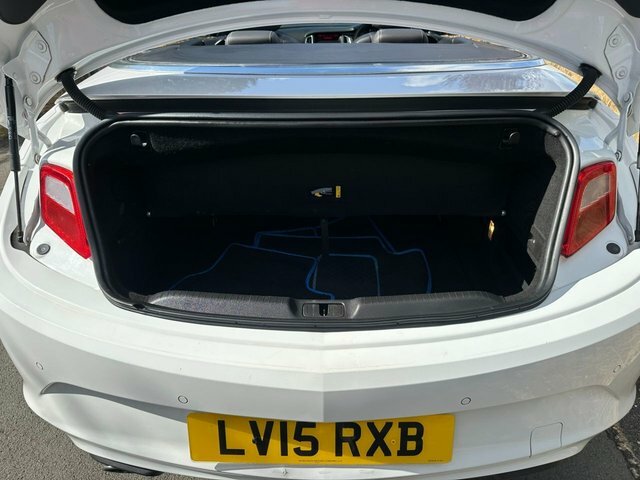 Vauxhall Cascada Elite White #29