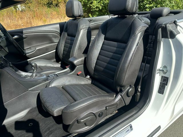 Vauxhall Cascada Elite White #27