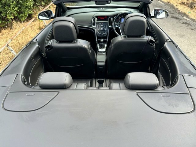 Vauxhall Cascada Elite White #7