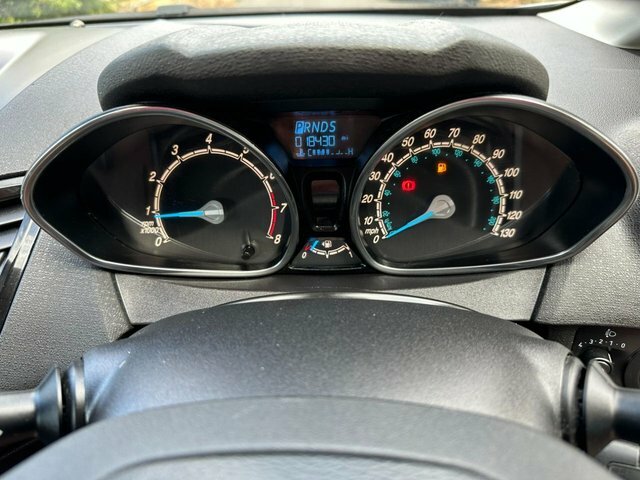 Ford Fiesta 1.6 Zetec Hatchback Powershift Euro 5 Silver #4