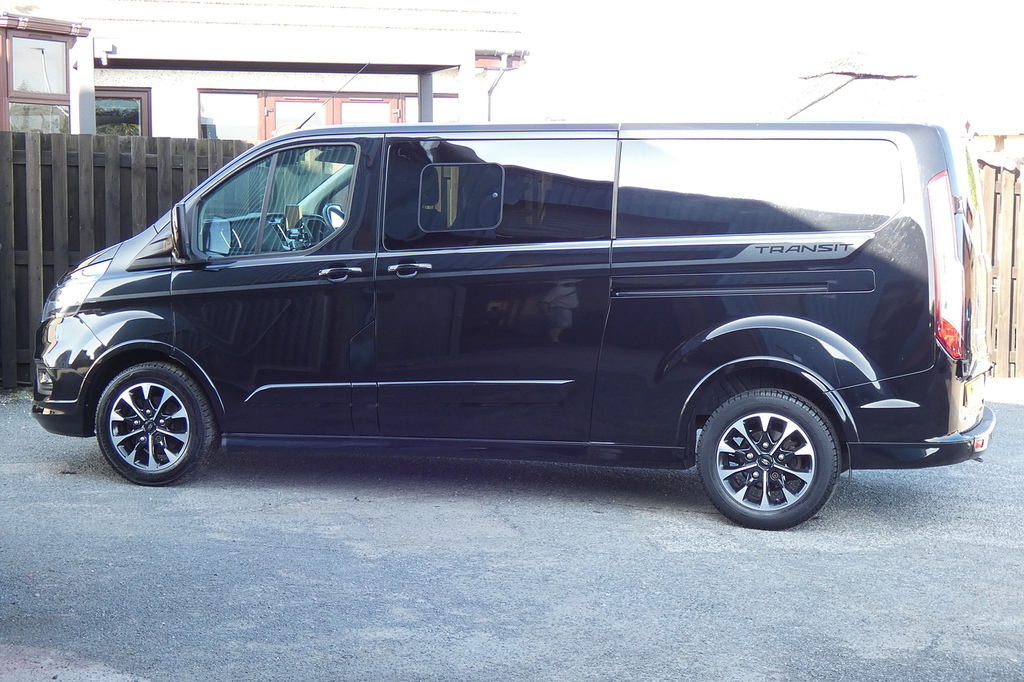 Ford Transit Custom 2.0 310 Ecoblue Sport Crew Van Double Cab 6Dr Dies YN19NEX Black #5
