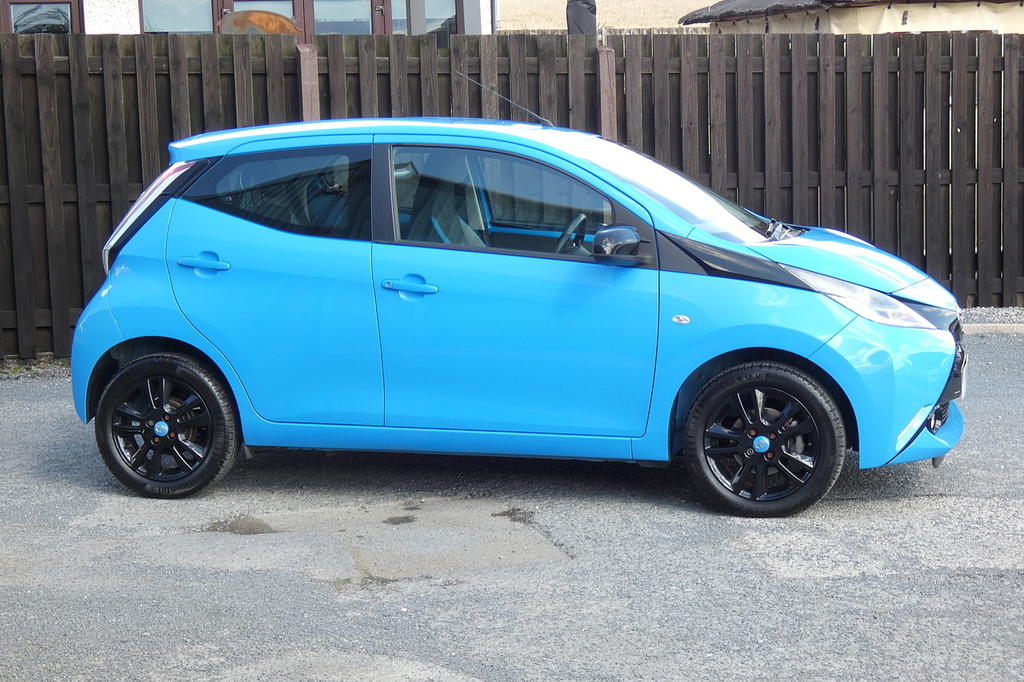 Toyota Aygo 1.0 Vvt-i X-cite Hatchback Euro Blue #2