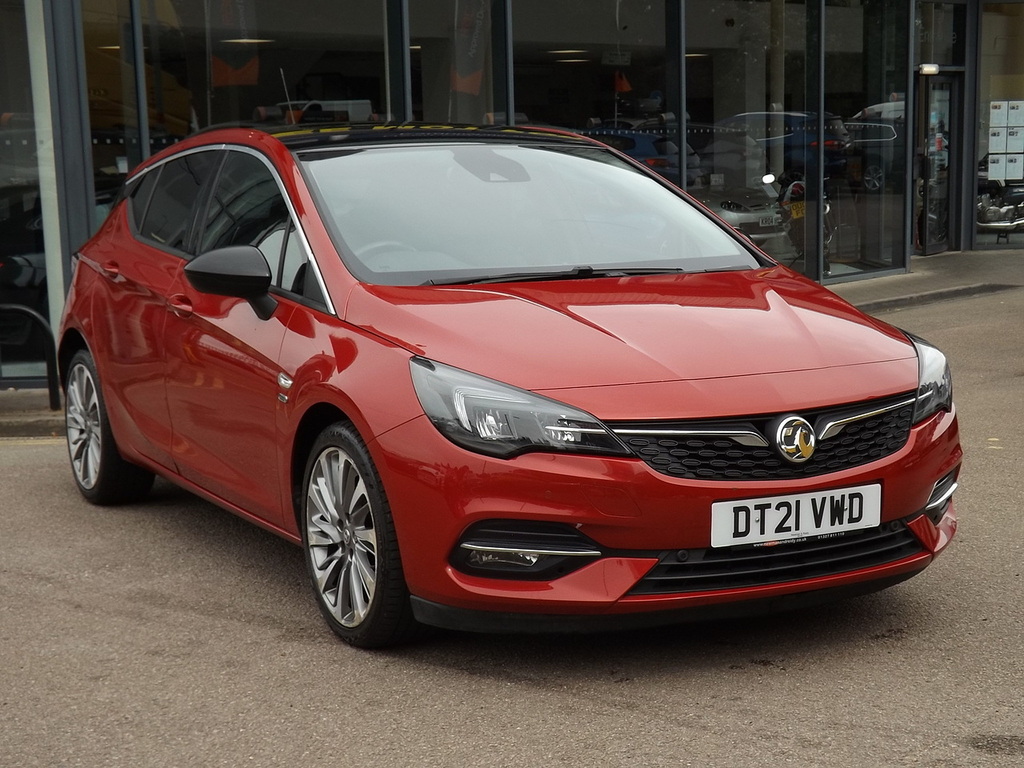 Vauxhall Astra Turbo D Griffin Edition Red #3