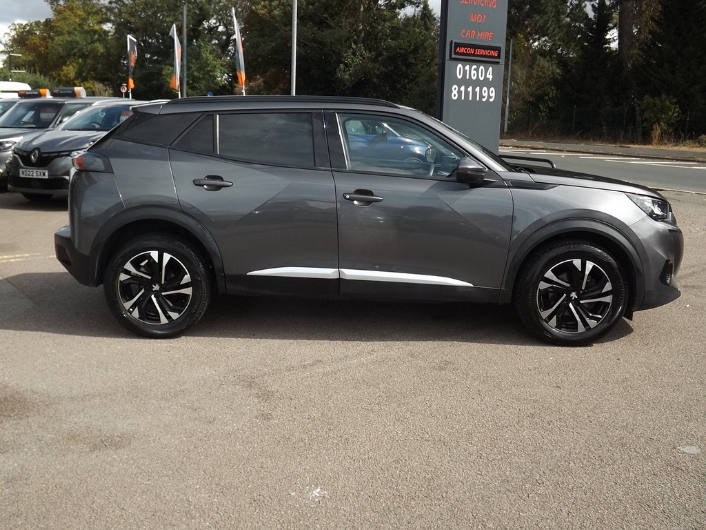 Peugeot 2008 Puretech Allure Premium Grey #2