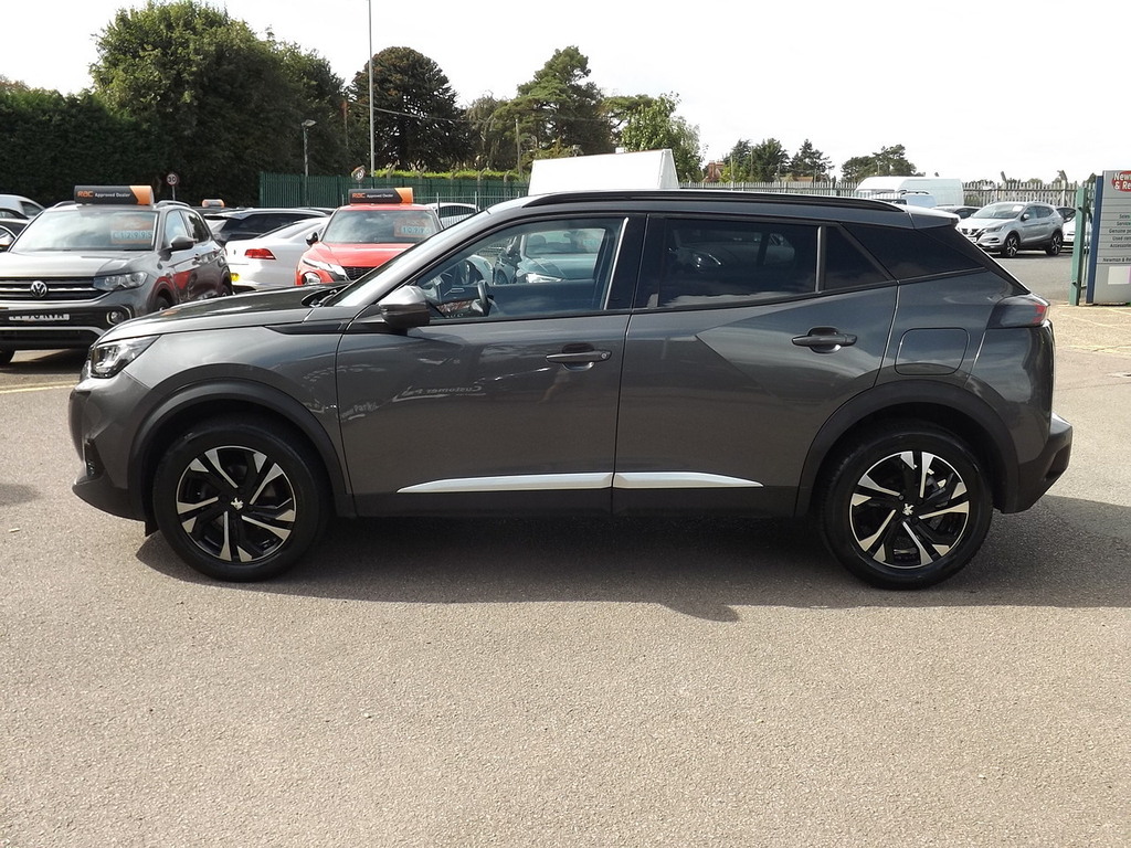 Peugeot 2008 Puretech Allure Premium Grey #3