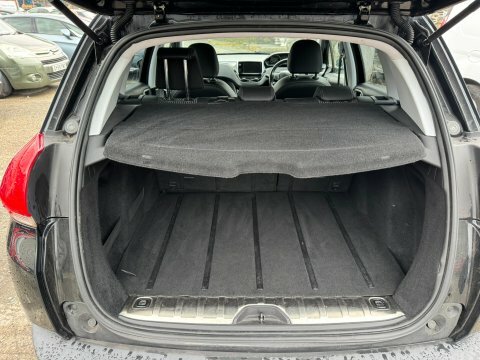 Peugeot e-2008 E-hdi Active Black #7