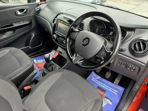Renault Captur Dynamique Medianav Energy HK15XDW Black #2