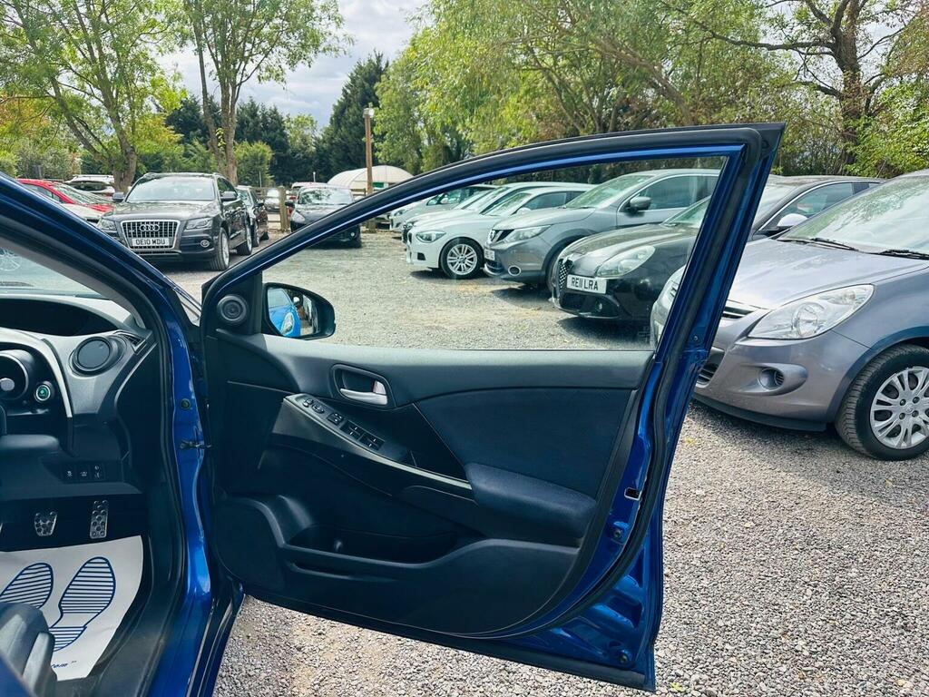 Honda Civic 2.2 I-dtec Es 148 Bhp Silver #37