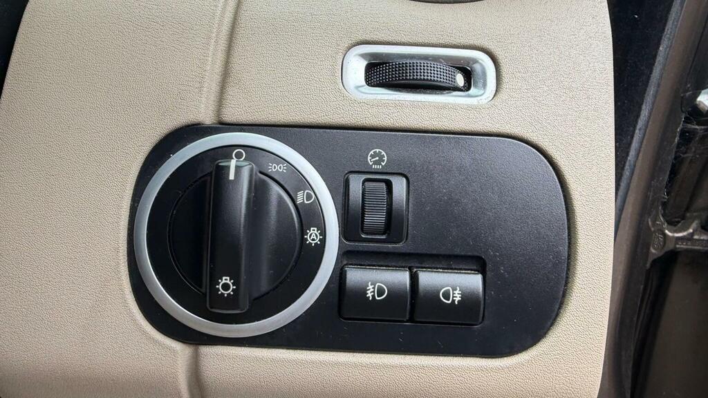 Land Rover Discovery 4 4 Black #48
