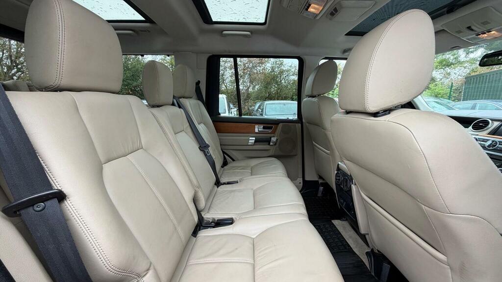 Land Rover Discovery 4 4 Black #36