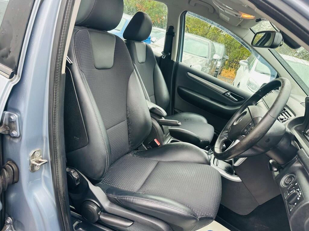 Mercedes-Benz B Class Mpv #22