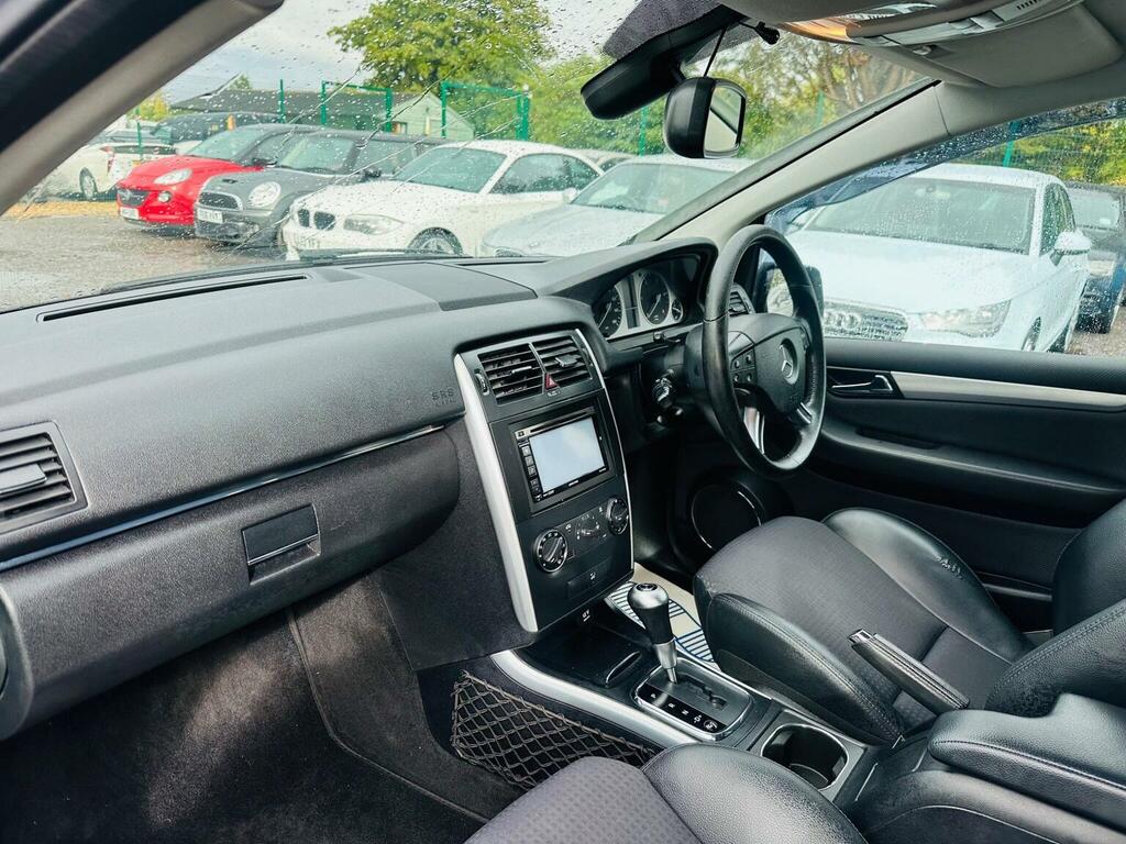 Mercedes-Benz B Class Mpv #17