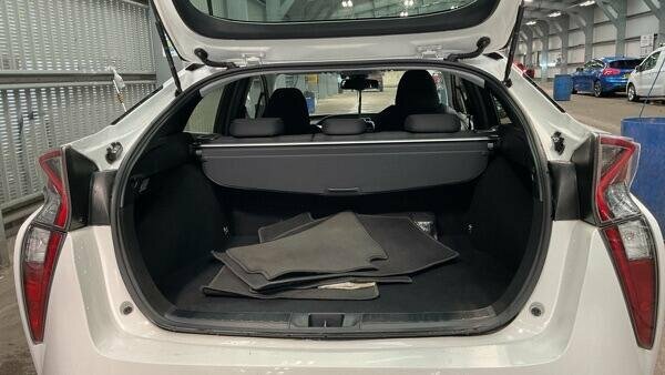 Toyota Prius Hatchback #12