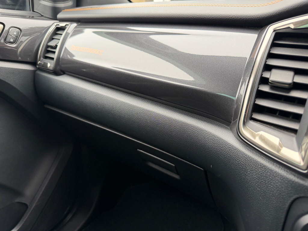 Ford Ranger Wildtrak Ecoblue, Roller Shutter White #86