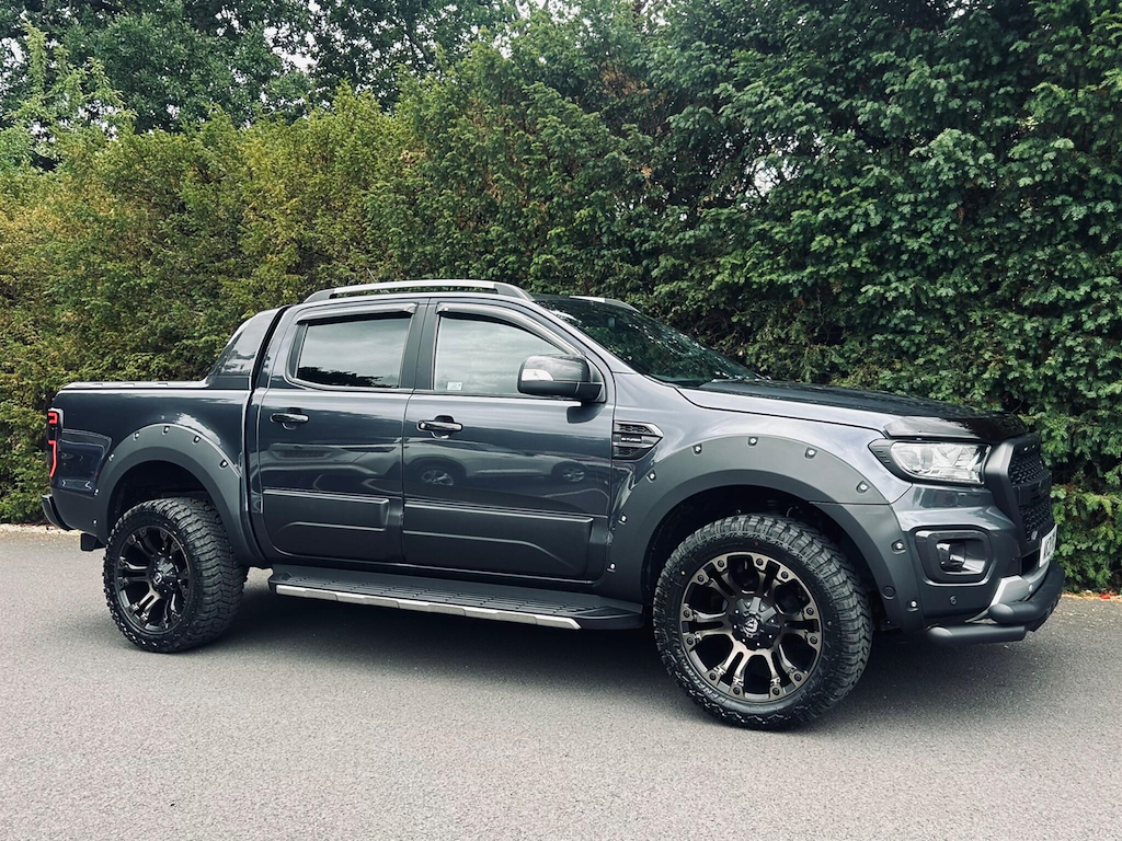 Ford Ranger Wildtrak Ecoblue, Roller Shutter White #20