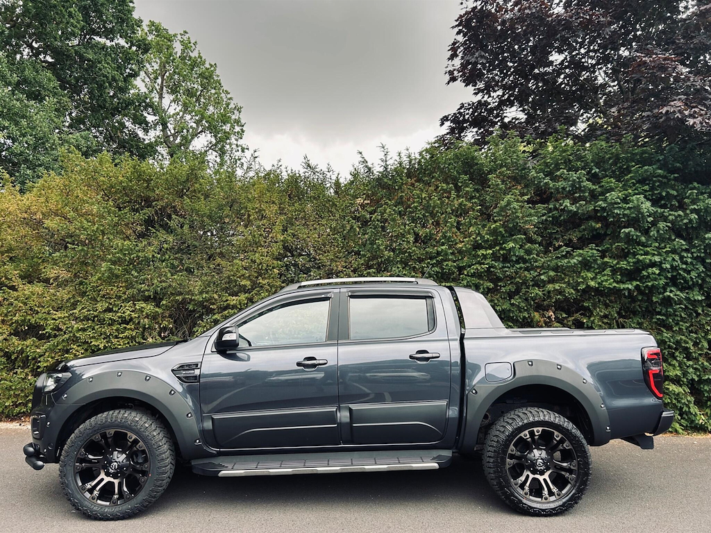Ford Ranger Wildtrak Ecoblue, Roller Shutter White #29