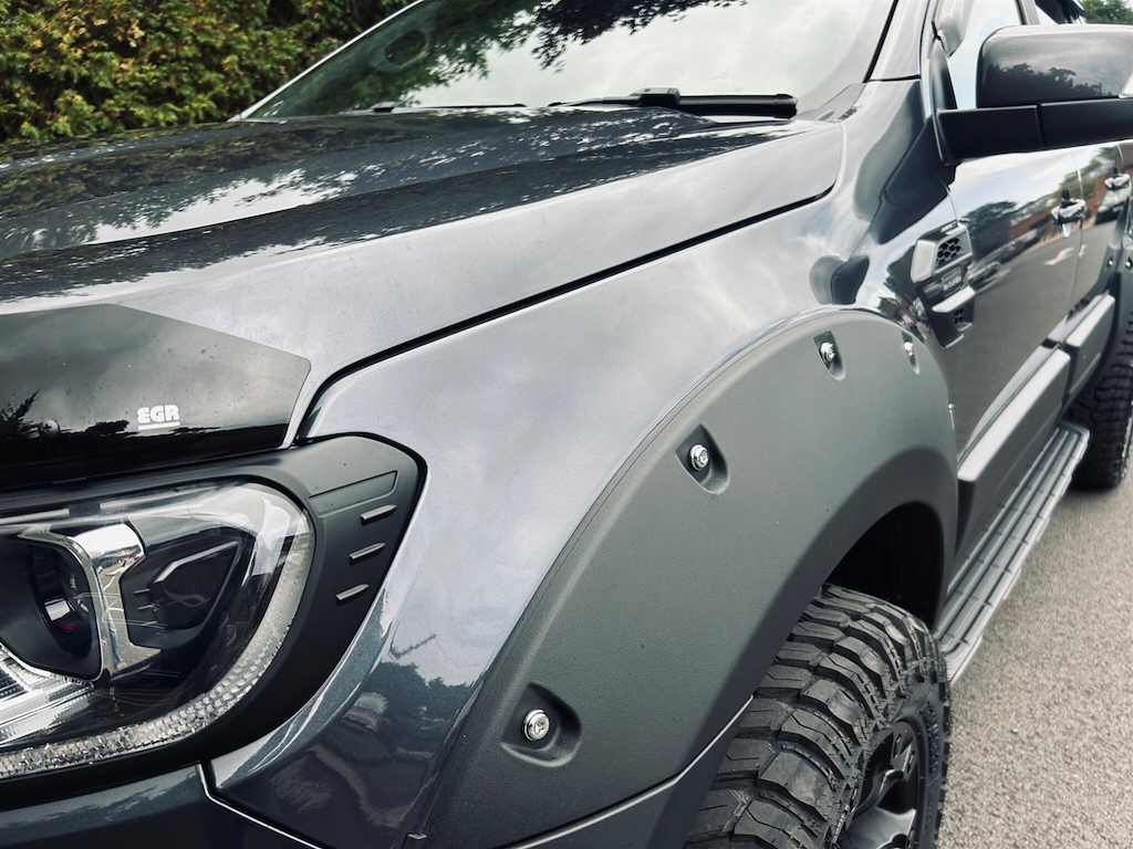Ford Ranger Wildtrak Ecoblue, Roller Shutter White #58