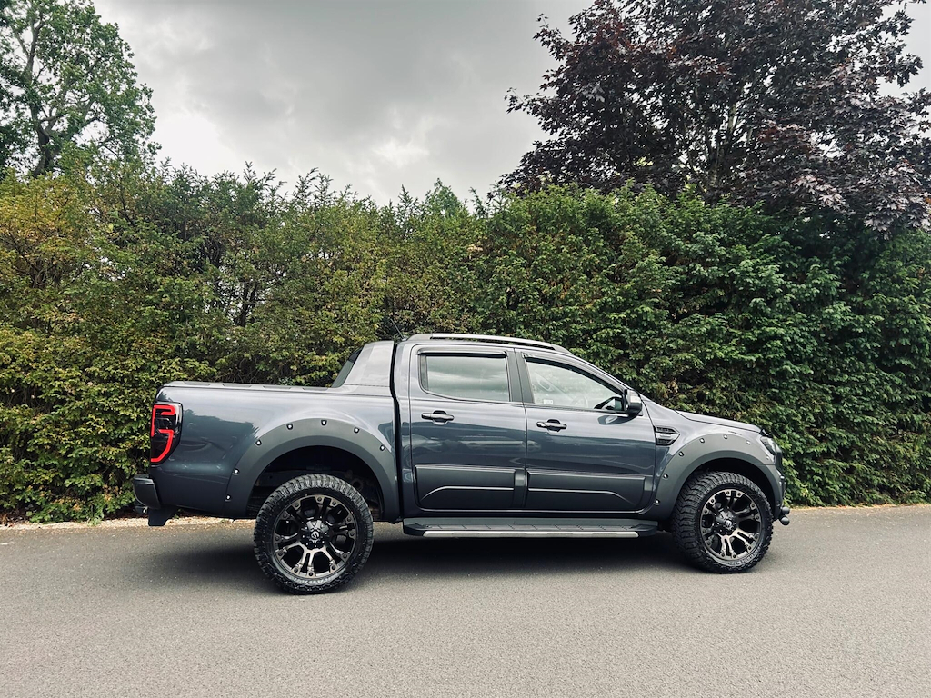 Ford Ranger Wildtrak Ecoblue, Roller Shutter White #47