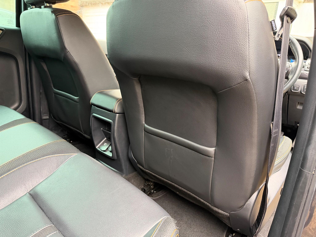 Ford Ranger Wildtrak Ecoblue, Roller Shutter White #69