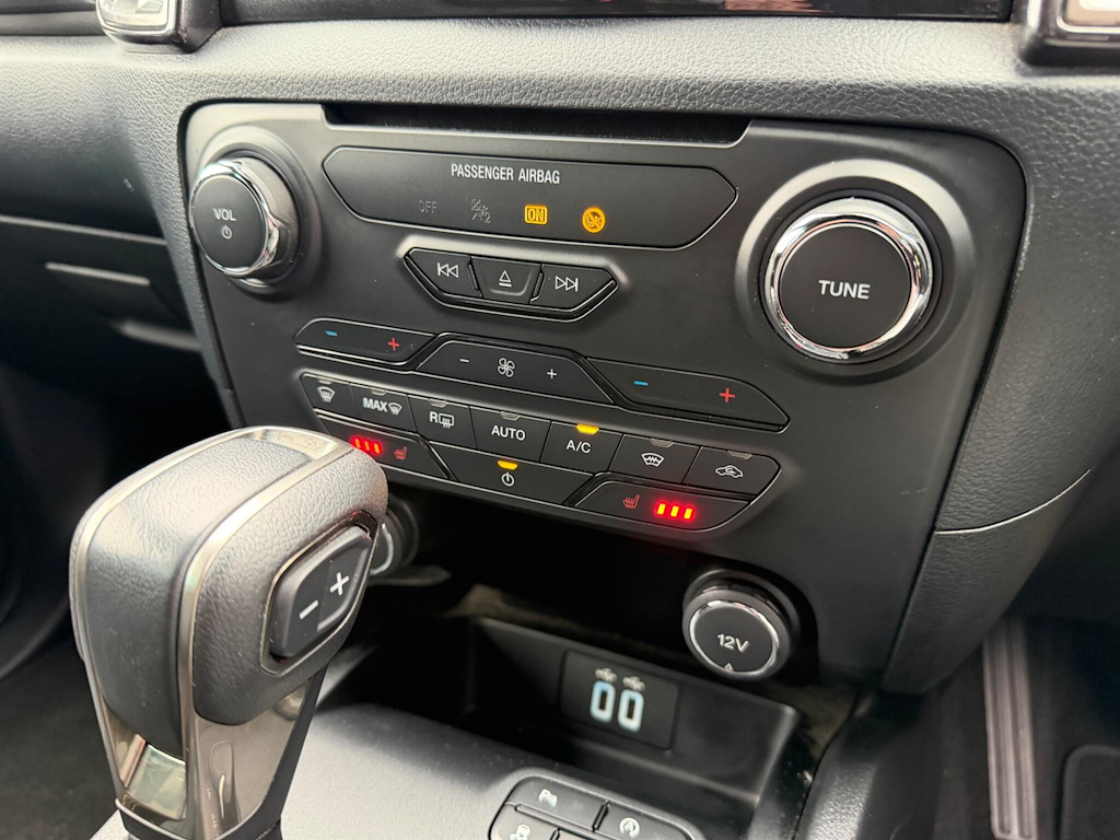 Ford Ranger Wildtrak Ecoblue, Roller Shutter White #85