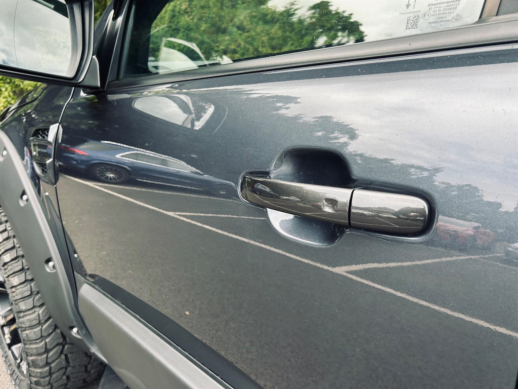 Ford Ranger Wildtrak Ecoblue, Roller Shutter White #60