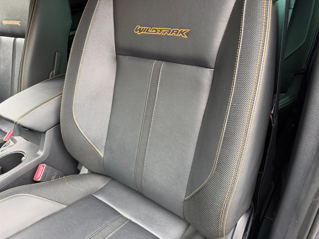 Ford Ranger Wildtrak Ecoblue, Roller Shutter White #77