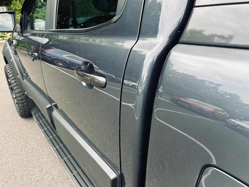 Ford Ranger Wildtrak Ecoblue, Roller Shutter White #61
