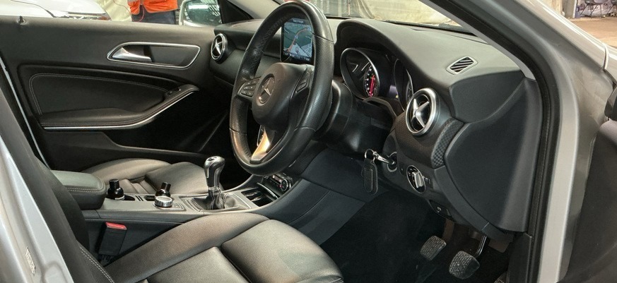 Mercedes-Benz A Class A200d Sport Executive Nav Camera Leathe SK67RFZ Silver #3