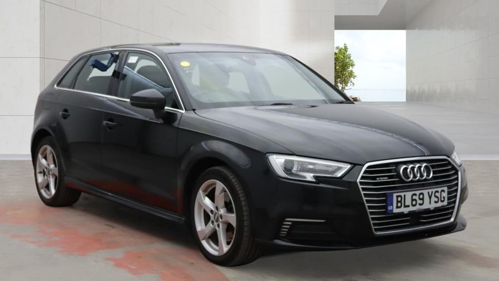 Audi A3 40 E-tron S Tronic Tech Pack Leather Ul Black