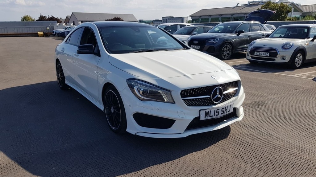 Mercedes-Benz CLA Class Cla 220 Cdi Amg Sport Tip Night Pack White
