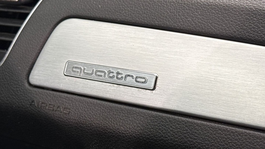 Audi Q5 S Line Plus Black #13