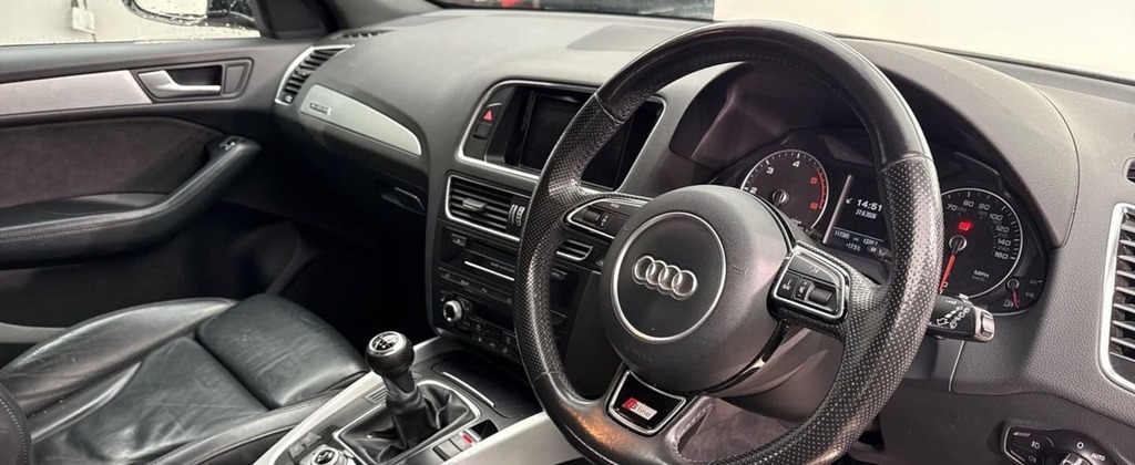 Audi Q5 S Line Plus Black #7