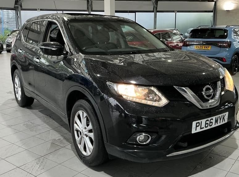 Nissan X-Trail Dci Tekna Xtronic Black #1