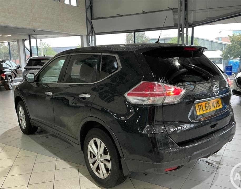 Nissan X-Trail Dci Tekna Xtronic Black #2