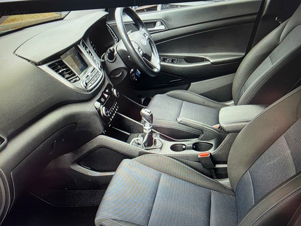 Hyundai Tucson 1.6 Gdi Blue Drive Se Nav Suv Eu Blue #5