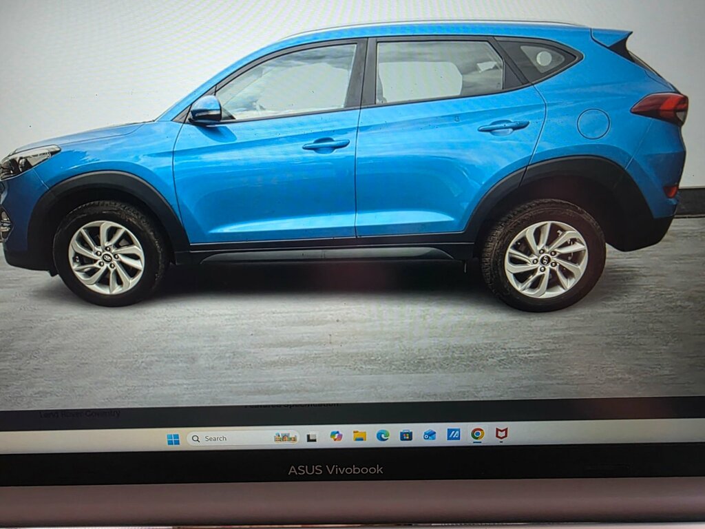 Hyundai Tucson 1.6 Gdi Blue Drive Se Nav Suv Eu Blue #3