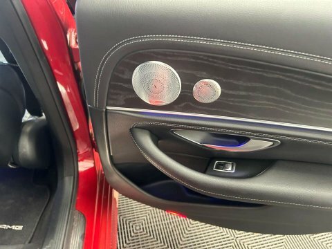 Mercedes-Benz E Class 2.0 E300de 13.5Kwh VN19FMD Red #4