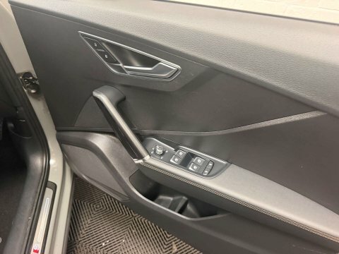 Audi Q2 Black #28