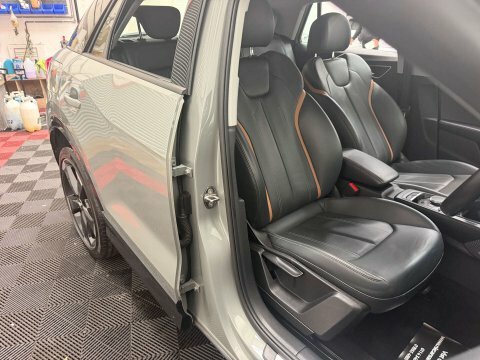 Audi Q2 Black #7