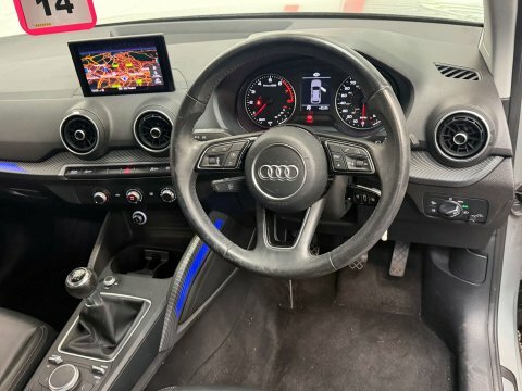 Audi Q2 Black #12