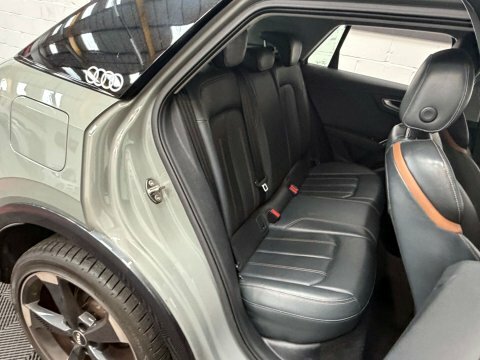 Audi Q2 Black #15
