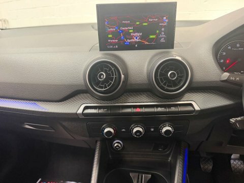 Audi Q2 Black #32