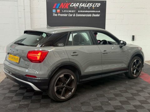 Audi Q2 Black #9