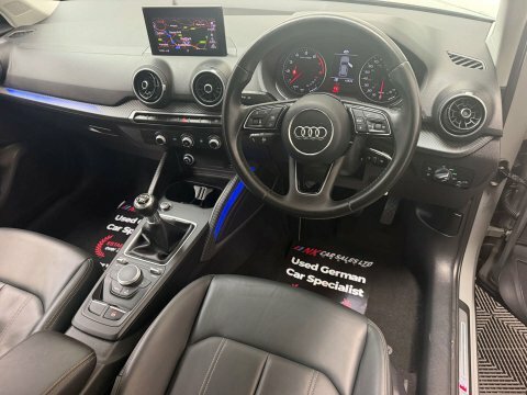 Audi Q2 Black #25