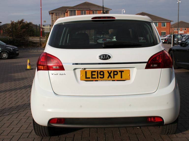 Kia Venga 1.6 4 6 White #6