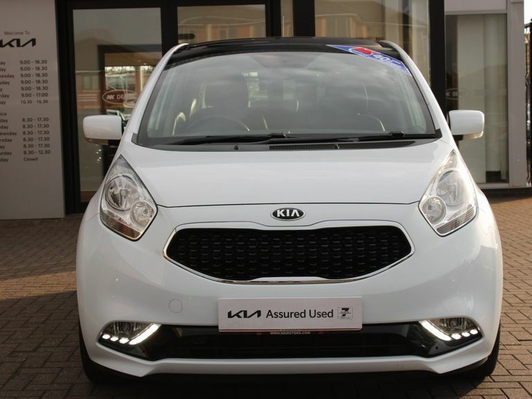 Kia Venga 1.6 4 6 White #3