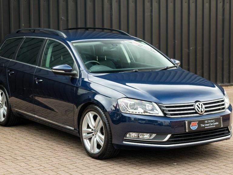 Volkswagen Passat 2.0 Tdi Bluemotion Tech Executive Style Dsg DK64JXH Blue #3