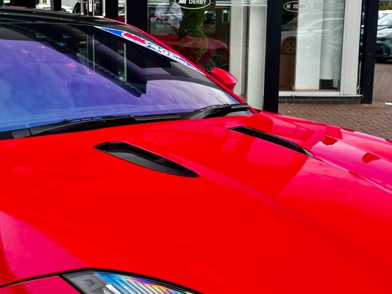 Jaguar F-Type 2.0 R-dynamic Red #5