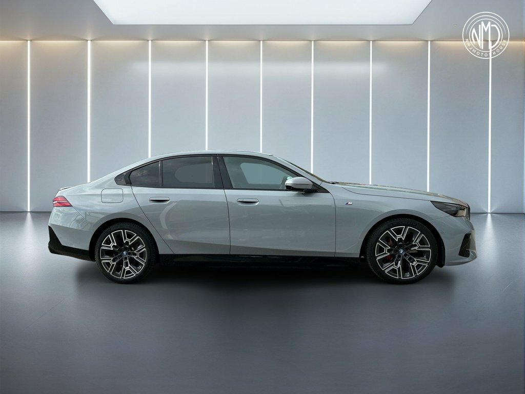 BMW i5 2024 40 83.9Kwh M Sport Pro Edrive 11Kw Grey #4